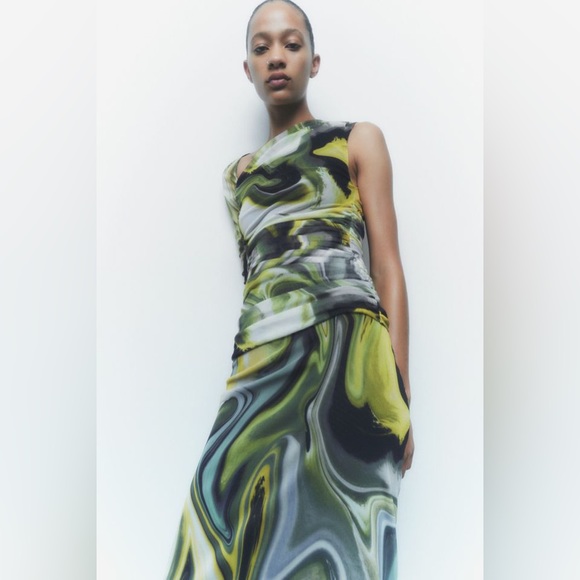 ZARA Bloggers Fav Skirt - Picture 5 of 15